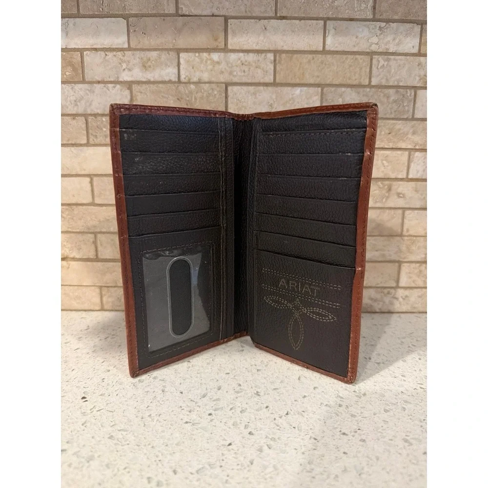 Ariat Mens Floral Basketweave Leather Rodeo Checkbook Wallet
